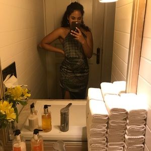 House of Harlow dress